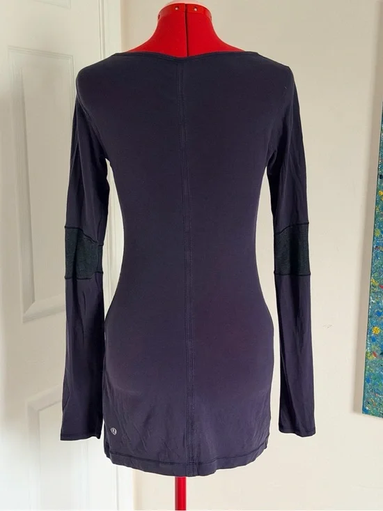 NWOT NEW Lululemon Devotion Long Sleeve Tee Black Swan Purple Vitasea Top Size S - Picture 4 of 8